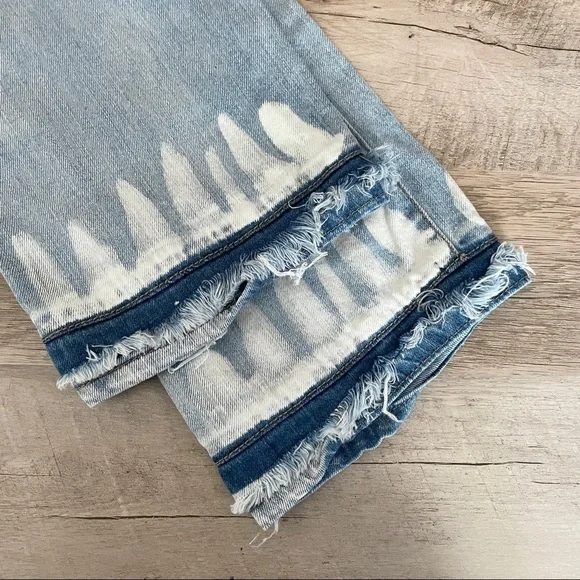🌺 DKNY Light Wash Cropped Raw Hem Tie Dip Dye Mid Rise Jeans Size 26 - Picture 8 of 11